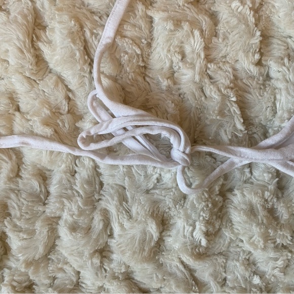 PRICE DROP! Vermilli Hawaii Tularosa Top - Picture 2 of 3